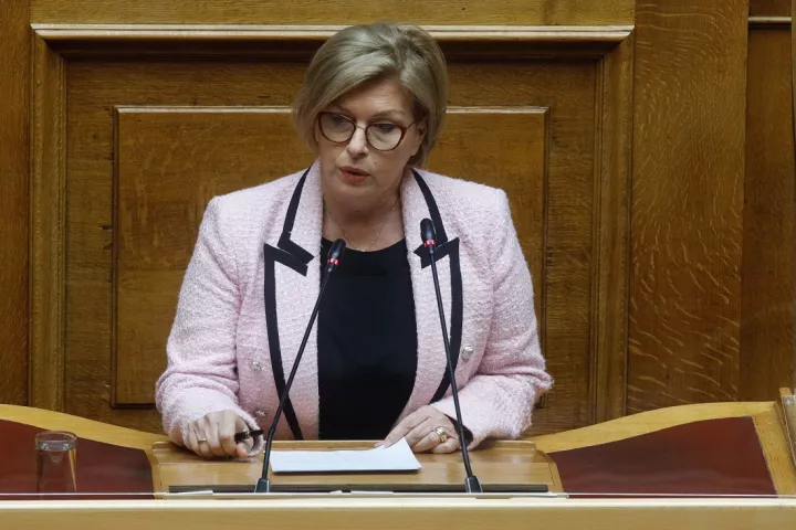 Μηνιαίο κίνητρο 250 ευρώ σε όλους τους γιατρούς του ΕΚΑΒ