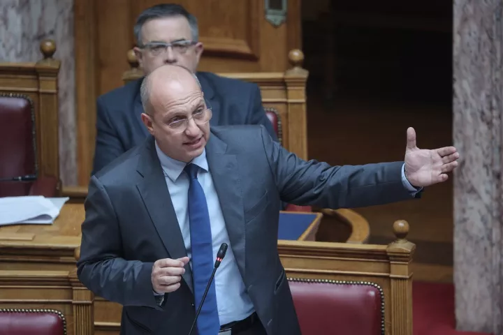 Το πολιτικό πλεονέκτημα του Μητσοτάκη είναι ότι κράτησε όρθια κοινωνία και πατρίδα