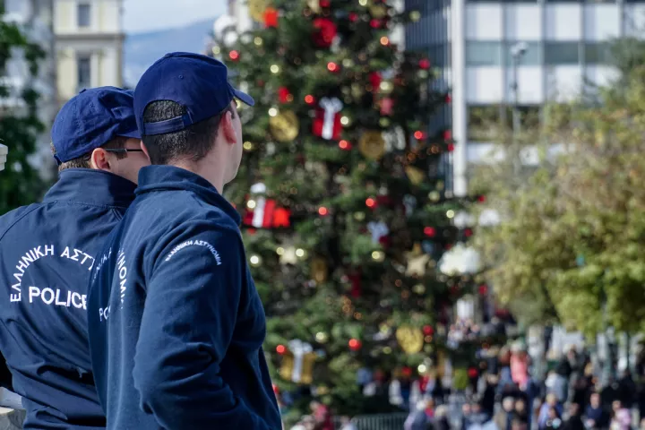 Αιματηρό επεισόδιο μεταξύ ανήλικων κοριτσιών στην πλατεία Συντάγματος 