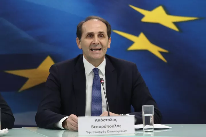 Σε ποια προϊόντα και υπηρεσίες παρατείνεται ο ΦΠΑ - Ποια η επιδότηση στους Αγρότες