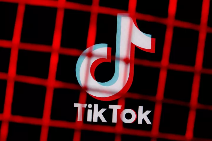 Ο Μπάιντεν θα απαγορεύσει τη χρήση του TikTok στις ΗΠΑ, εάν παραμείνει σε κινέζικα χέρια