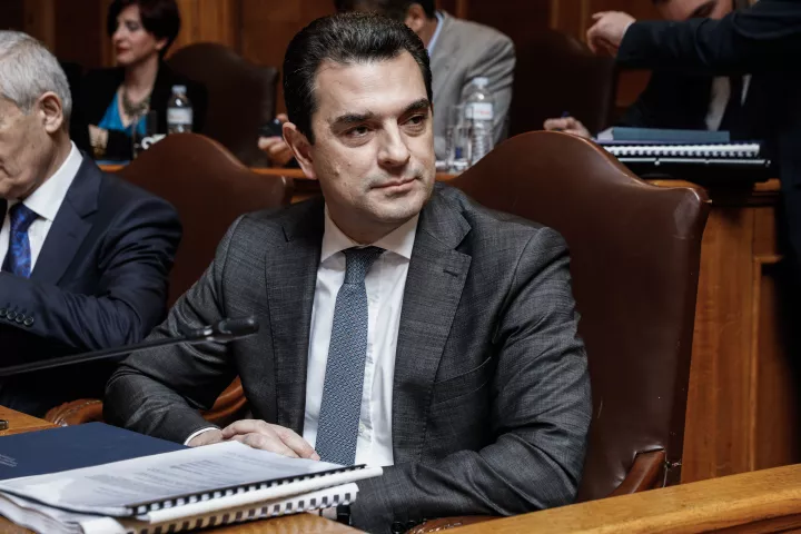 Κώστας Σκρέκας: «Το νερό ήταν και παραμένει υπό δημόσιο έλεγχο»