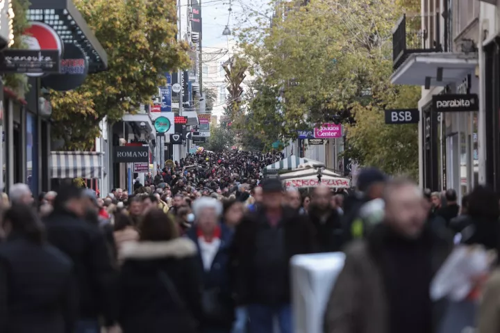 Κατώτατος μισθός: 12 ερωτήσεις-απαντήσεις για την αύξηση στα 780 ευρώ