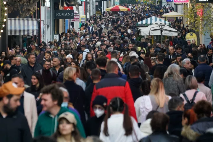 Πάσχα 2023: Ξεκινά το εορταστικό ωράριο στα εμπορικά καταστήματα