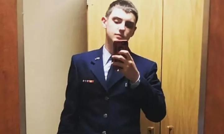 Pentagon Leaks: Πώς κατάφερε να έχει πρόσβαση σε διαβαθμισμένα έγγραφα ο 21χρονος Εθνοφρουρός