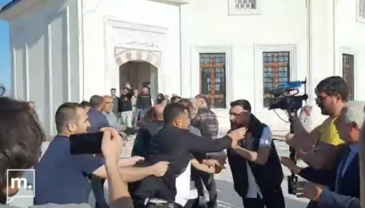 Τουρκία: Προπηλακισμό δέχτηκε ο Κιλιτσντάρογλου (vid)