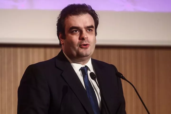 Κ. Πιερρακάκης: Θα συνεχίσουμε την ενίσχυση των μικρομεσαίων επιχειρήσεων