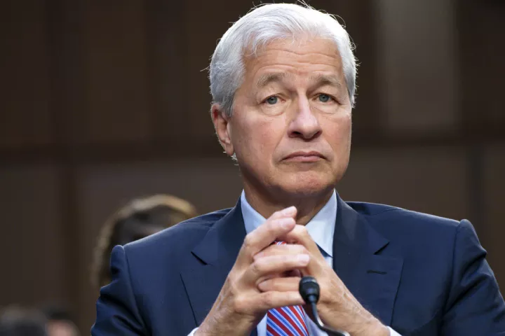 Ντάιμον (JP Morgan): Η διάσωση της First Republic θα βοηθήσει να σταθεροποιηθεί το σύστημα