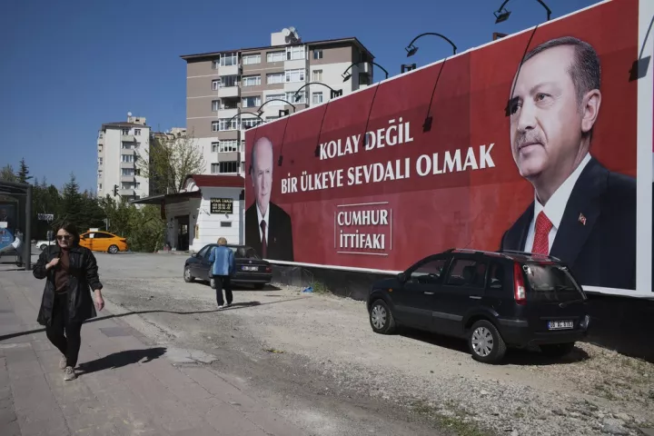 «Πυρά» τουρκικής εφημερίδας εναντίον του Economist - Τον κατηγορεί για «αντιερντογανική» ρητορική 