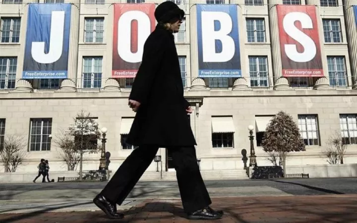 ΗΠΑ: Υποχώρησε η ανεργία στο 3,4% - 253.000 νέες θέσεις εργασίας τον Απρίλιο