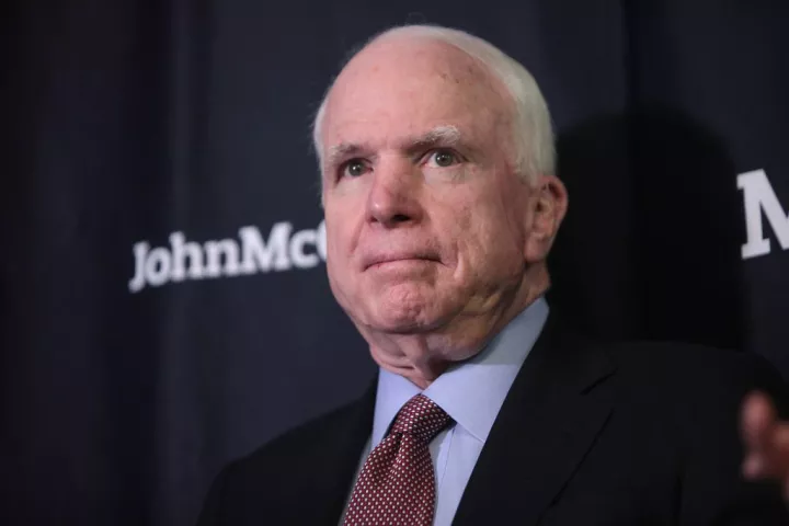 O γερουσιαστής John McCain διαγνώστηκε με όγκο στον εγκέφαλο