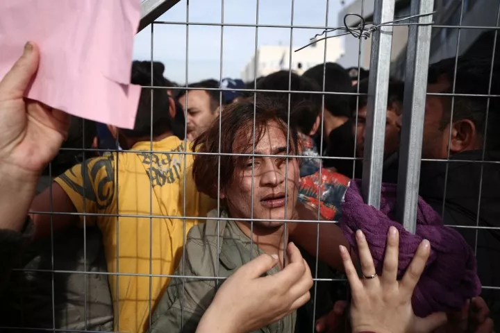 Δήμοι Αλίμου και Γλυφάδας: Να μην είναι μόνιμη η εγκατάσταση προσφύγων στο Ελληνικό