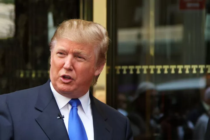 Ο D. Trump χαρακτηρίζει «ψεύτη» τον πρώην σύμβουλό του, George Papadopoulos