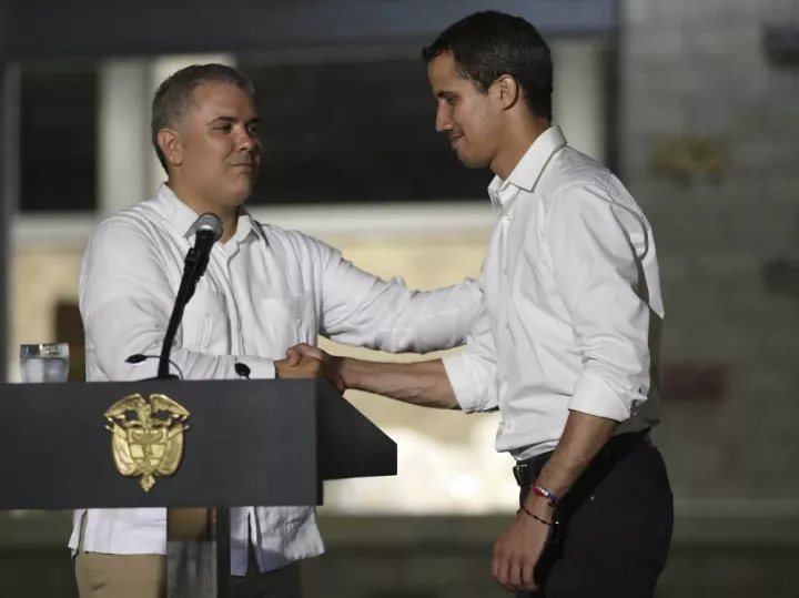 Προειδοποιήσεις Κολομβίας κατά Μαδούρο για ενδεχόμενη σύλληψη Γκουαϊδό