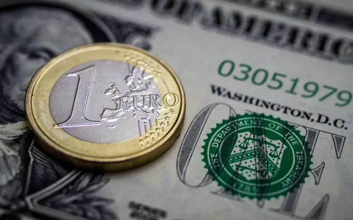 Νέο υψηλό τριετίας το ευρώ, περαιτέρω άνοδο βλέπουν οι επενδυτές Νέο υψηλό τριετίας το ευρώ, περαιτέρω άνοδο βλέπουν οι επενδυτές