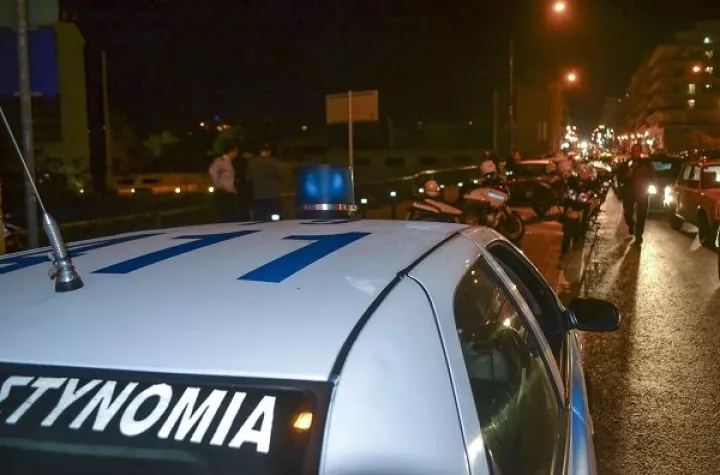 Εντοπίστηκε σακούλα με γκαζάκια, κροτίδες και βενζίνη στο λιμάνι του Πειραιά Εντοπίστηκε σακούλα με γκαζάκια, κροτίδες και βενζίνη στο λιμάνι του Πειραιά