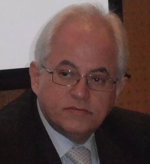 Κυβερνούν εύκολα, ψευδόμενοι