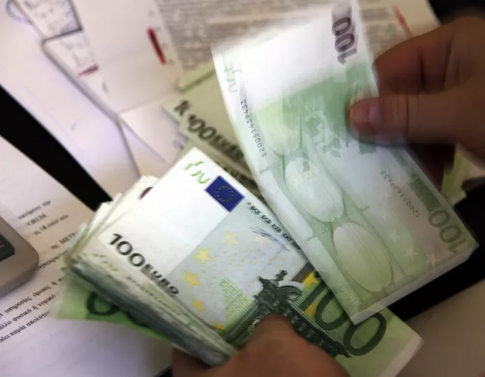 Στο τέλος Απριλίου οι καταβολές ΦΠΑ Οκτωβρίου για επιχειρήσεις σε «κόκκινες» περιοχές