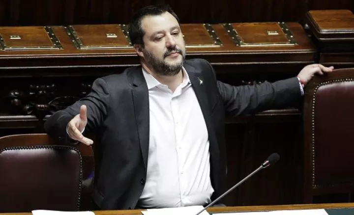 Deutsche Welle: Ματέο Σαλβίνι, selfie και εξουσία