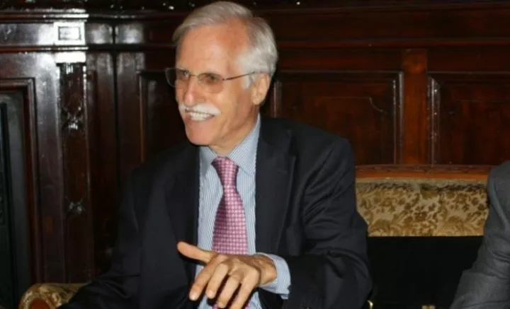 Η Μέρκελ συμμαχεί με τον Μακρόν για την Κίνα 