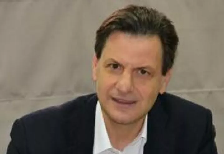 Η πραγματική χυδαιότητα δεν είναι οι βρισιές τους