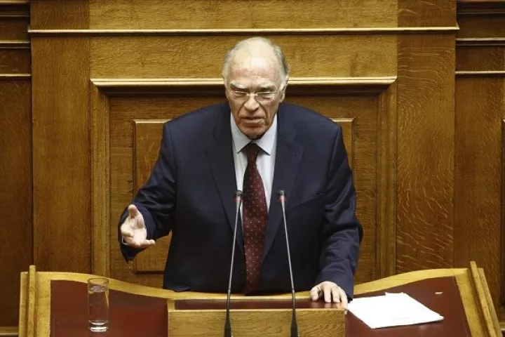 Β. Λεβέντης: Δεν έχει νόημα να σώσεις μία κυβέρνηση που καταρρέει