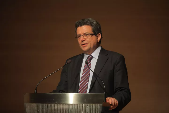 «Εξαιρετικά μη βιώσιμο»