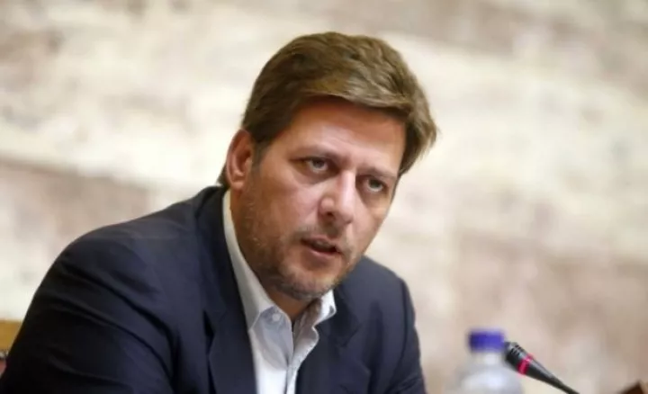 Μ. Βαρβιτσιώτης: Ο κ. Τσίπρας άνοιξε τα σύνορα και αδυνατεί να διαχωρίσει πρόσφυγες από μετανάστες Μ. Βαρβιτσιώτης: Ο κ. Τσίπρας άνοιξε τα σύνορα και αδυνατεί να διαχωρίσει πρόσφυγες από μετανάστες