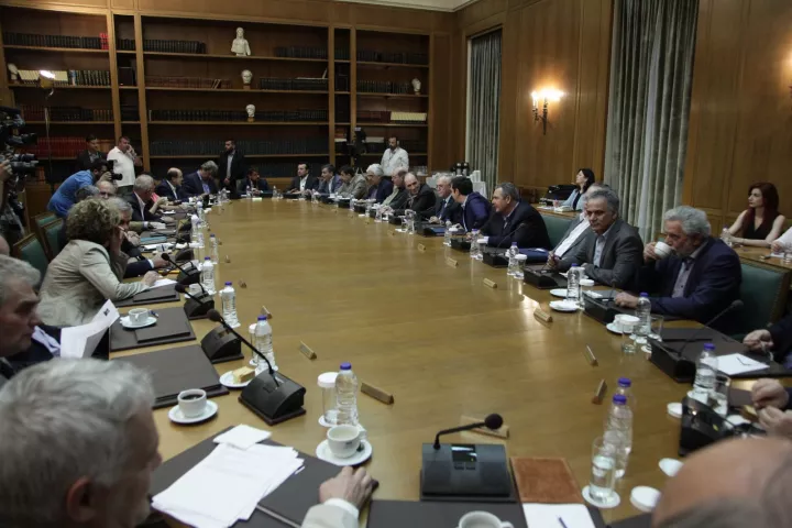 Σύσταση πέντε νέων Υπουργείων εν όψει ανασχηματισμού
