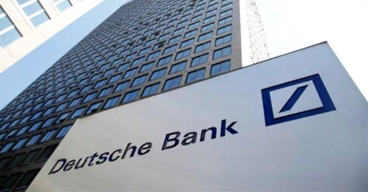 Reuters: Η Deutsche Bank ψάχνει να πουλήσει 1 δισ. δολάρια ναυτιλιακού χρέους