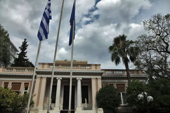 P. Watsa και J. Paulson ζητούν από την Αθήνα διασφαλίσεις