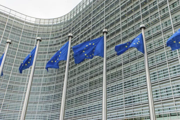 Mέτρα για την αποφυγή αυστηρής λιτότητας στο μέλλον προτείνει η Ευρωπαϊκή Οικoνομική Επιτροπή