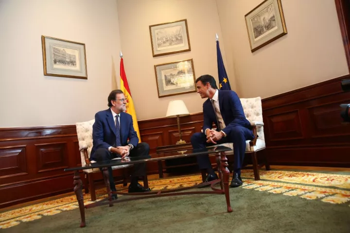 Ισπανία: Δυσκολεύει ο σχηματισμός κυβέρνησης - Οι Σοσιαλιστές δεν θα στηρίξουν Rajoy