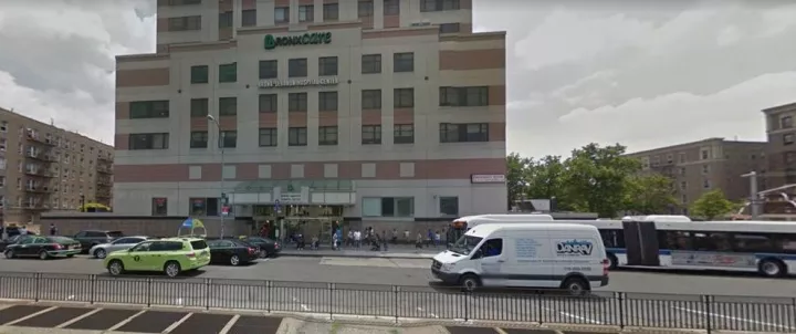 Ένοπλη επίθεση με θύματα σε νοσοκομείο της Νέας Υόρκης - Νεκρός ο δράστης