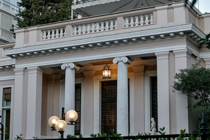 Έκτακτη σύσκεψη σήμερα στο Μέγαρο Μαξίμου για τον κορονοϊό