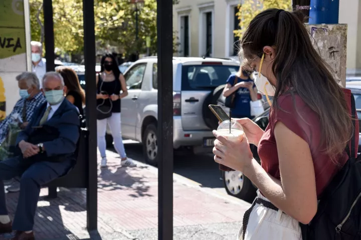 Καθηγητής Βατόπουλος: Σύντομα υποχρεωτική η μάσκα μέσα κι έξω - Χτύπησε ήδη καμπανάκι
