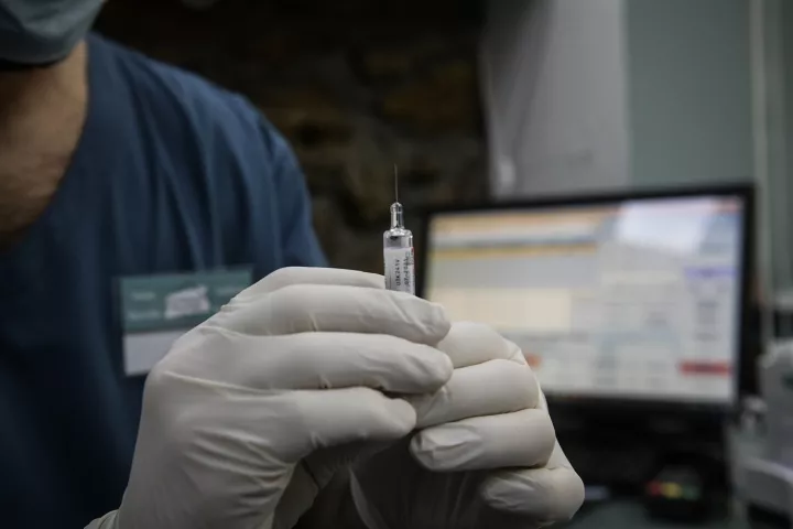 Το μονοκλωνικό αντίσωμα bamlanivimab της Eli Lilly μειώνει τον κίνδυνο από την Covid-19