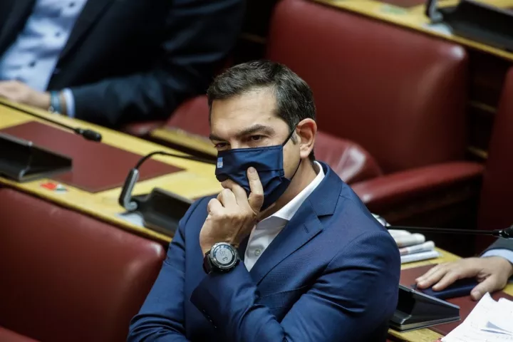 Αγωγή Τσίπρα στους δημοσιογράφους Κουρτάκη - Παπαχρήστο