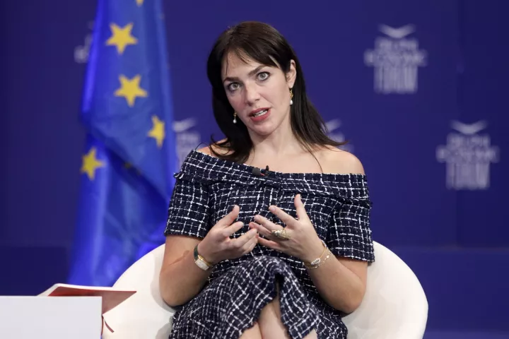 Δ. Μιχαηλίδου: Στην αναδοχή παιδιού «δεν μας νοιάζουν οι θρησκευτικές ή σεξουαλικές προτιμήσεις»