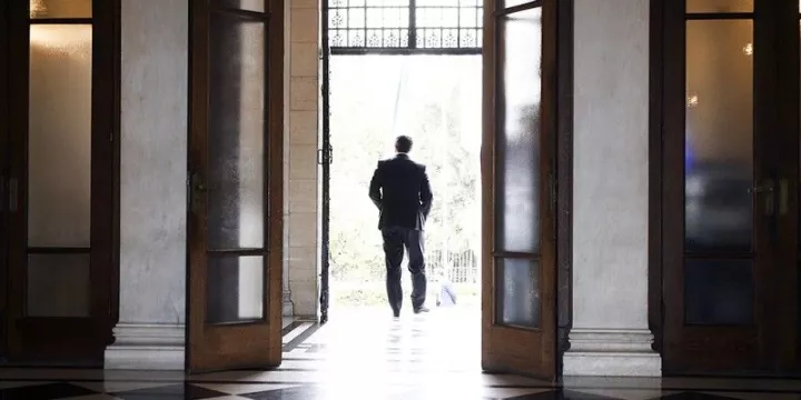 Καμία συναίνεση. Να φύγουν τώρα, η μόνη λύση