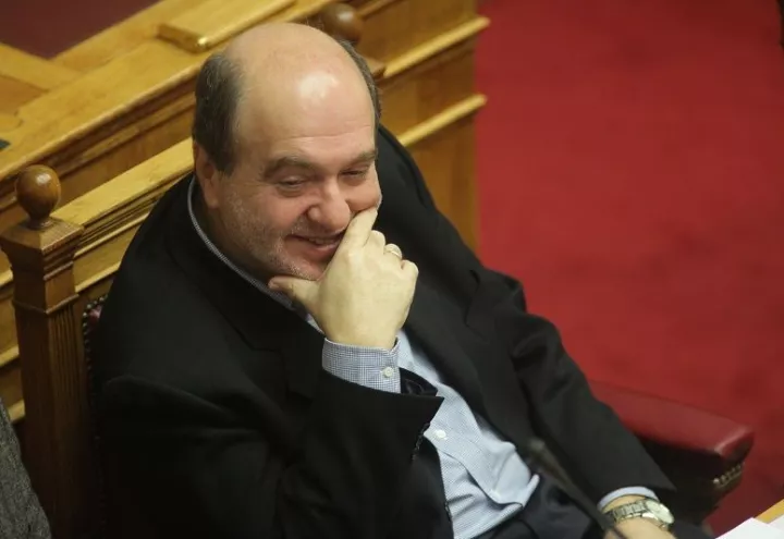 Τρ. Αλεξιάδης: Θα δεσμεύουμε και τις περιουσίες όσων φοροδιαφεύγουν!