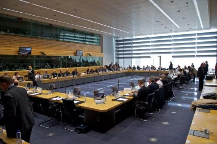 Η πρώτη αξιολόγηση, ο «κόφτης» και η ελάφρυνση του χρέους στην ατζέντα του Eurogroup