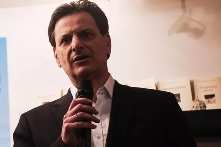 Πώς ο «κιμπάρης» Αλέξης χαρίζει λεφτά στον Σόιμπλε…