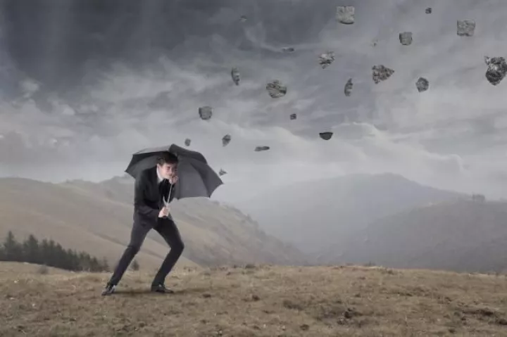 Ταξικό μίσος: Η δουλειά γαλέρα και η μόρφωση χολέρα…