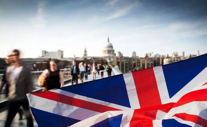 Δημοσκόπηση: Στη δεύτερη θέση οι Φιλελεύθεροι Δημοκράτες στη Βρετανία