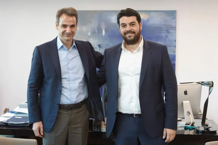 Συνάντηση του Κυρ. Μητσοτάκη με τον νέο πρόεδρο της ΟΝΝΕΔ Κ. Δέρβο