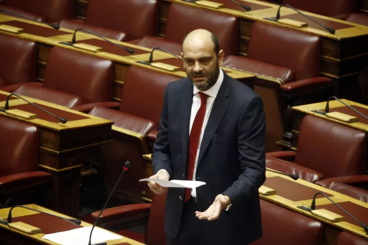 I.Φωτήλας: Ομολογία ήττας με σκοπιμότητες η τροπολογία Παππά