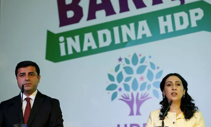 Τουρκία: Προφυλακίσθηκαν οι ηγέτες του φιλοκουρδικού HDP