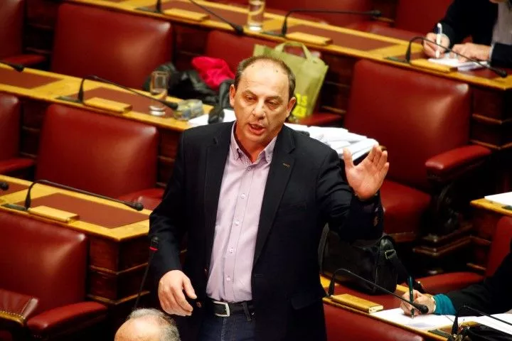 Αντιδράσεις βουλευτών ΣΥΡΙΖΑ για τον μονόλογο Τσίπρα στην Κ.Ο