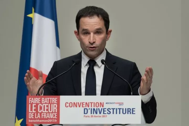 B. Hamon: Η A. Merkel είναι ανοικτή στη συζήτηση για τη μεταρρύθμιση της ευρωζώνης